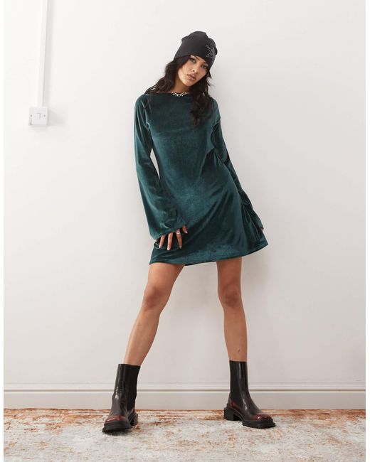 Monki Long Sleeve Velvet Mini Dress in Green | Lyst