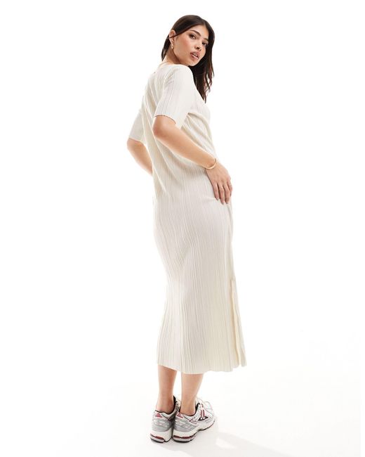 Y.A.S White Plisse T-shirt Maxi Dress