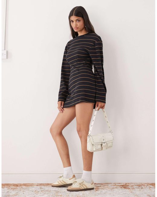 Monki Black – tailliertes, langärmliges mini-shirt-kleid