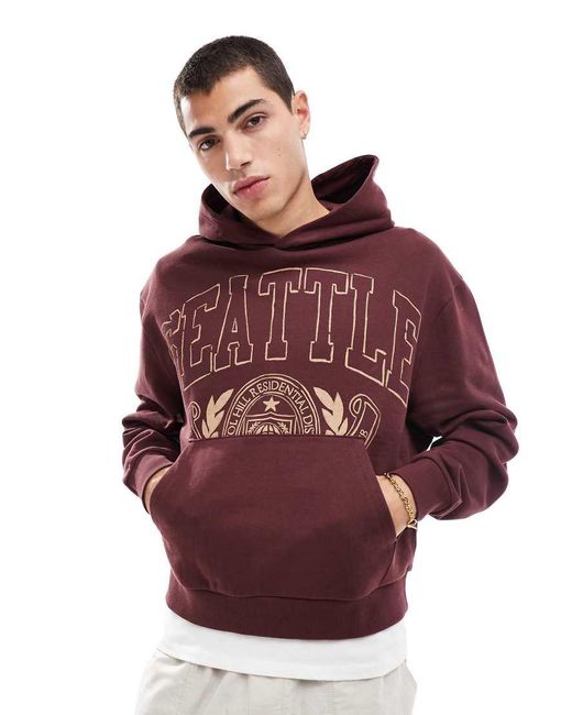 Felpa Squadrata Oversize Bordeaux Con Cappuccio E Stampa Frontale Di Città di ASOS in Red da Uomo
