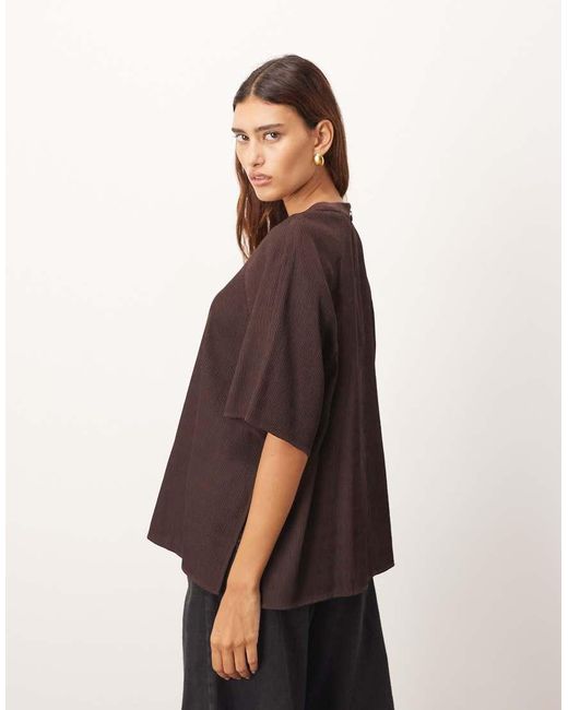 ARRANGE Brown Hybrid Textured Raglan Tee