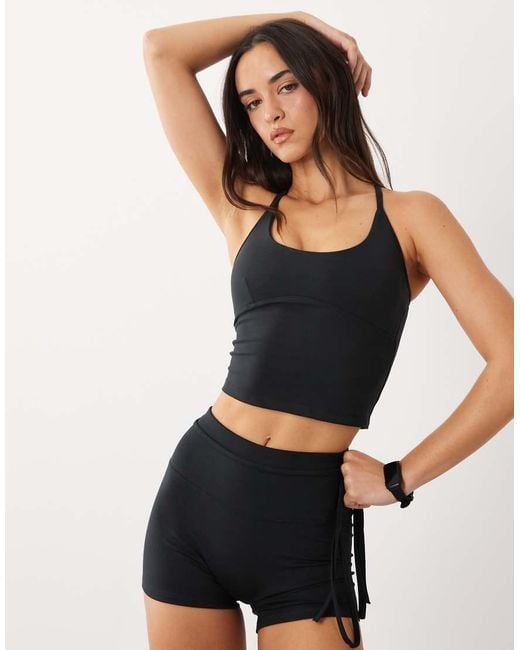 4505 Black Scoop Neck Tank Top With Inner Bra And Adjustable Straps