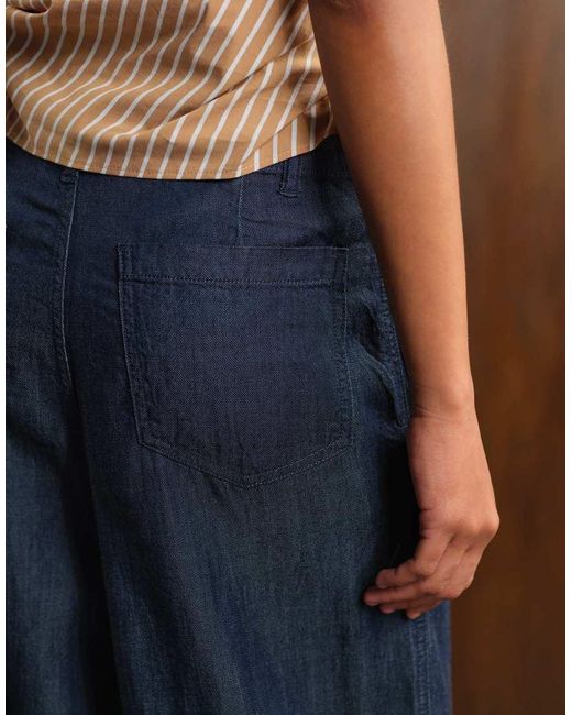 Pantalones Azules Con Pinzas Delanteras De Tejido Efecto Denim De (Parte De Un Conjunto) Mango de color Brown