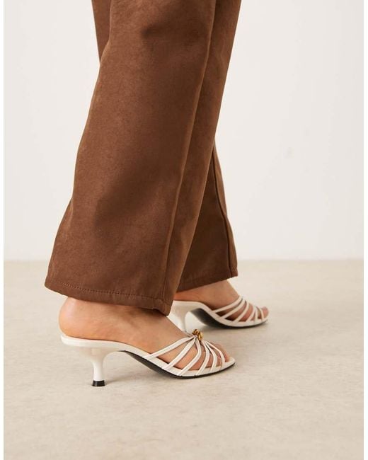Sabot Con Tacco E Fascette Sottili Bianchi di Mango in Brown
