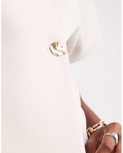 Top Color Crema Con Parte Delantera Cruzada Y Botones De Metal Repujados De -Blanco Vero Moda de color White