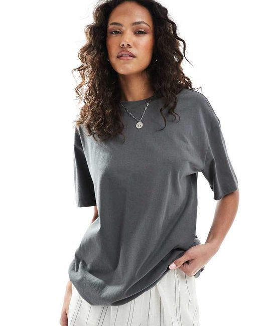 Camiseta Gris De Corte Cuadrado Extragrande De Cotton On Cotton On de color Gray