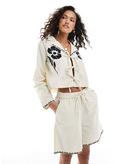 Pantalones Cortos Con Bordes Bordados De Lino De (Parte De Un Conjunto)-Neutro Native Youth de color White