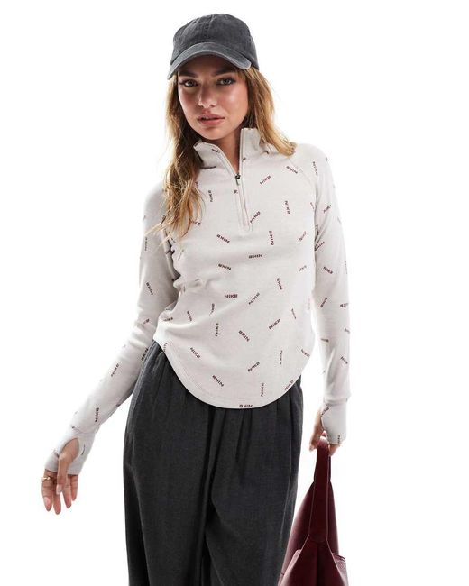Top De Manga Larga Con Media Cremallera Swoosh De - Neutro Nike de color White