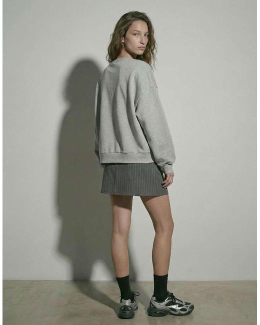 HYPEDROP Gray Long Sleeved Sweatshirt