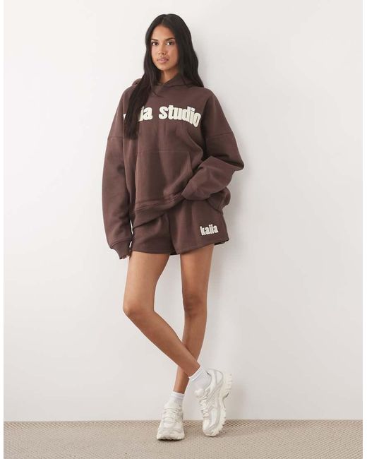 Studio di Kaiia in Brown