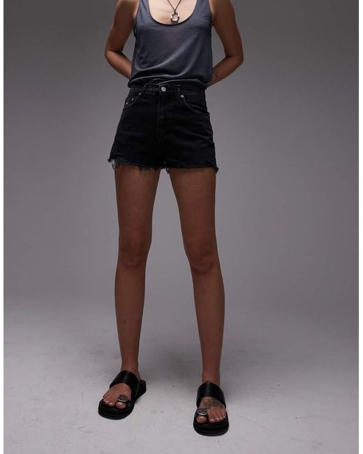 Pantalones Muy Cortos Vaqueros Negros Con Bordes Sin Rematar De Tommy Hilfiger de color Gray