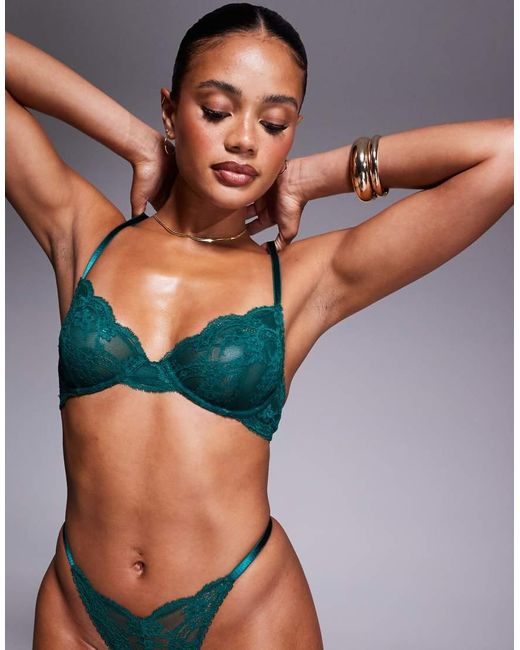 ASOS Lola in het Blue
