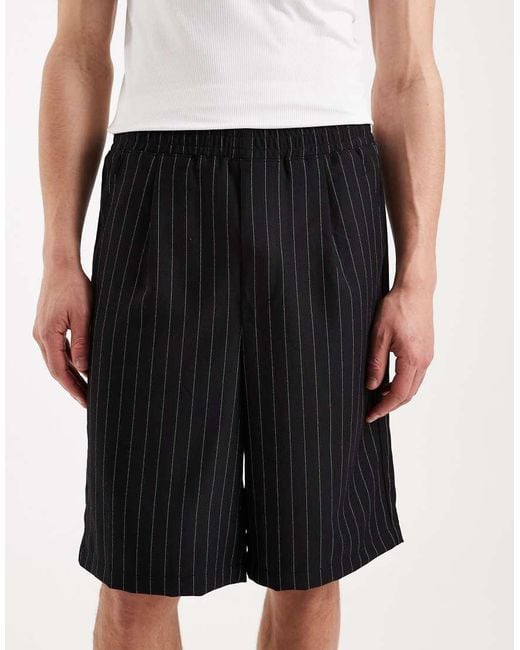 Redefined Rebel White Cristiano baggy Fit Pinstripe Shorts for men
