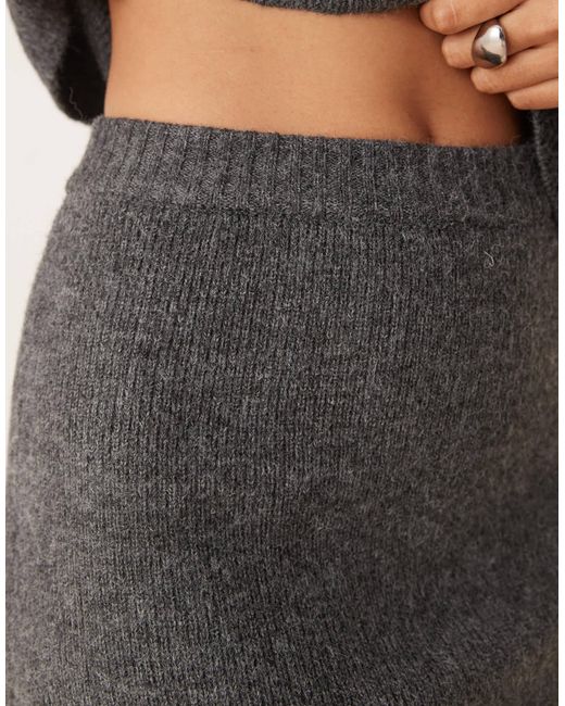 Pretty Lavish Gray – strick-minirock