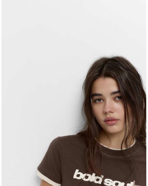 T-Shirt Con Maniche Doppie di Pull&Bear in Brown