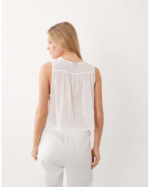 Calypso di ASOS in White