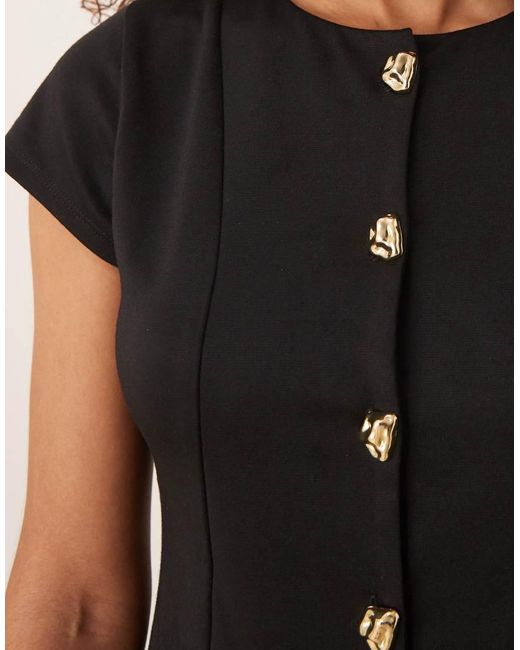 ASOS Mini Jurk Met Korte Mouwen, Siernaden En Knoopdetail in het Black