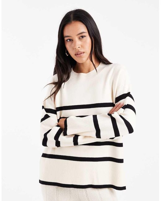 Vero Moda White O Neck Jumper