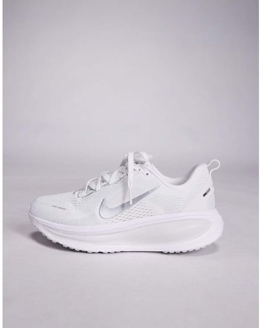 Nike Blue Vomero 18 Trainers