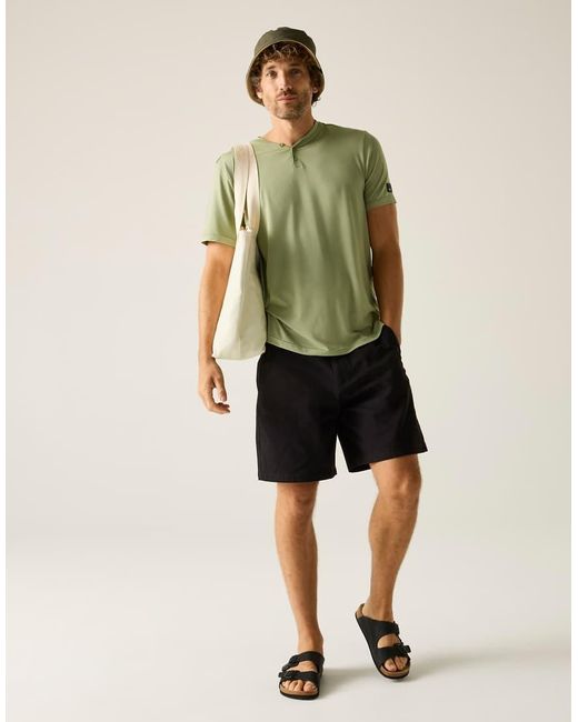T-Shirt Comoda Salvia Chiaro di Regatta in Green da Uomo