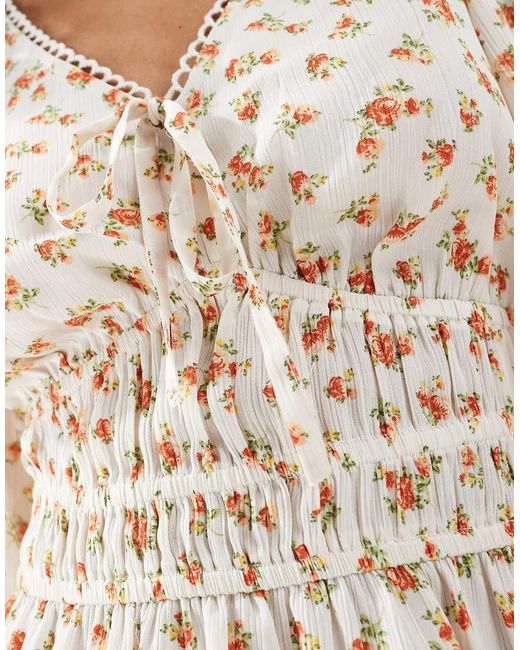 New Look Top Met Fijne Bloemenprint En V-Hals in het White