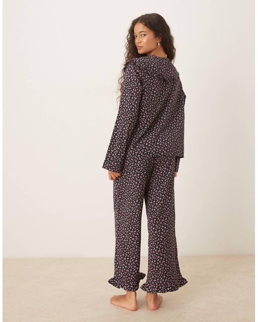 Glamorous Brown – pyjama mit blümchenmuster