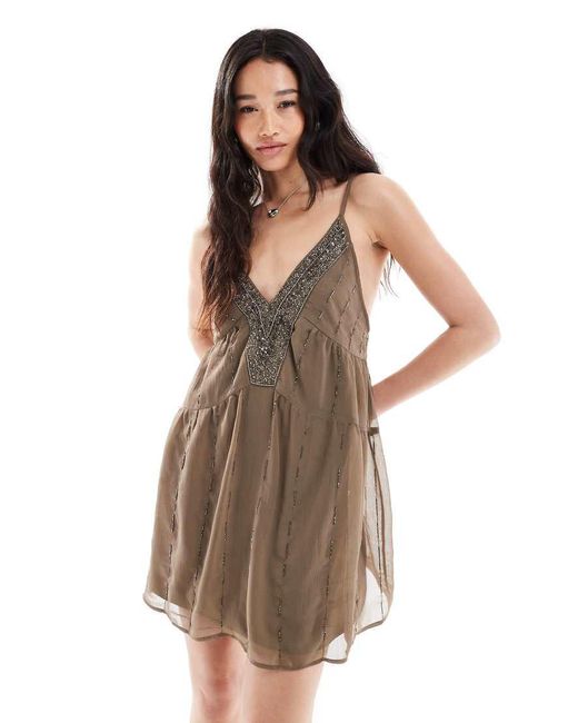Pull&Bear Mini Jurk Met Halternek En Versiering in het Brown