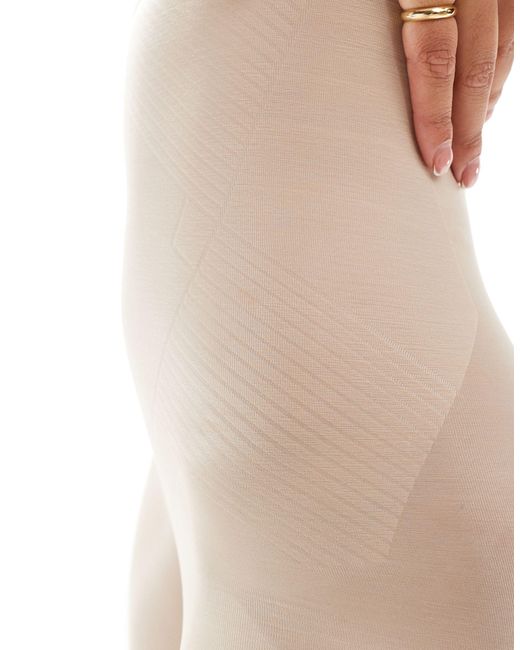 Spanx Natural – thinstincts 2.0 – bis zur mitte der oberschenkel reichende shorts