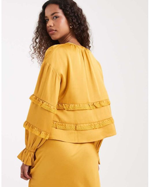 Wednesday's Girl Metallic Floaty Lace Tie Detailed Blouse