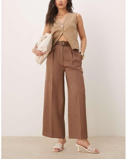 Pantalones De Sastre Capri Color Moca A Rayas Con Cinturón De Poliuretano De -Sin Color ASOS de color Brown