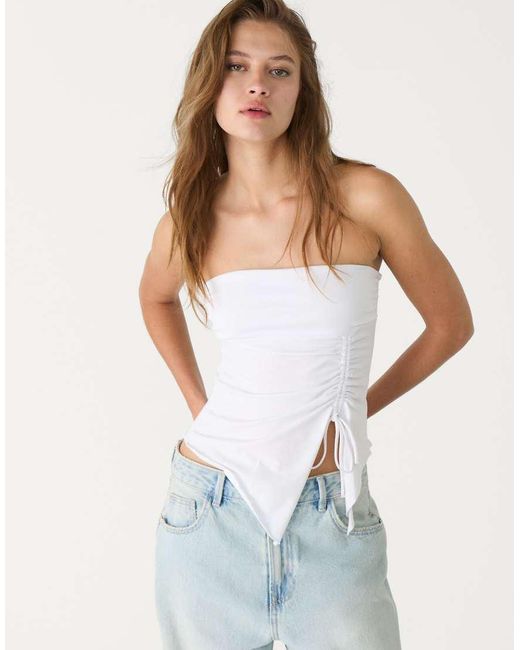 Top A Fascia Arricciato di Stradivarius in White