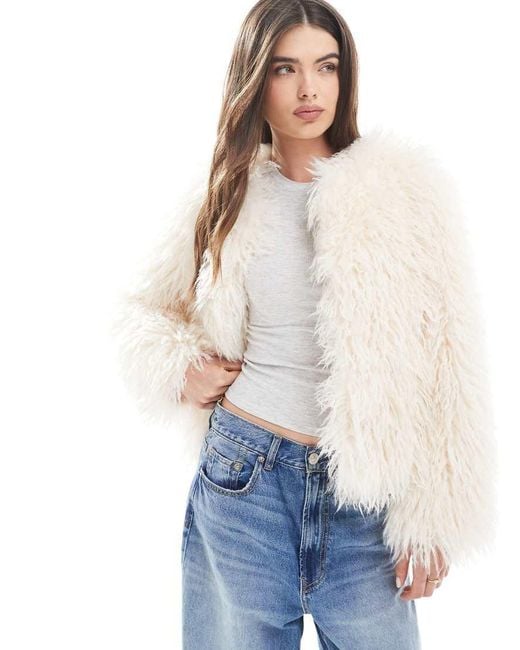 New Look White shaggy Faux Fur Cropped Jacket