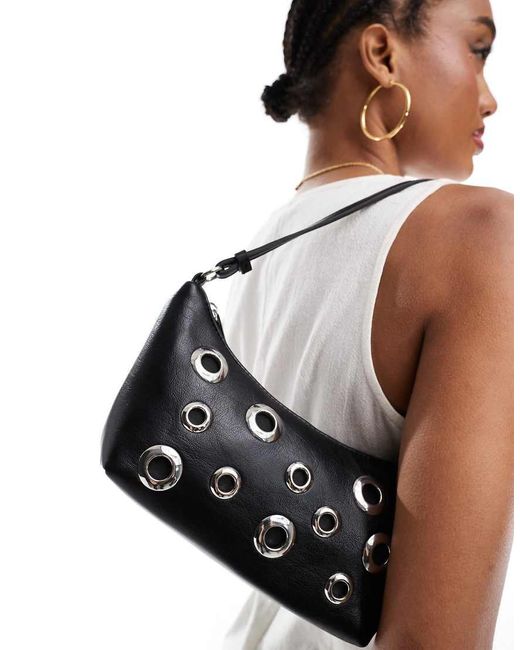 Borsa Da Spalla Arrotondata Nera Con Occhielli Borchiati di ASOS in Black