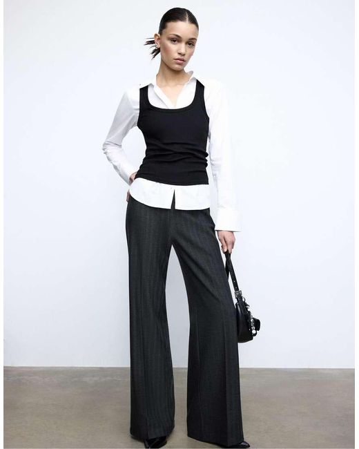 Stradivarius White Loose-Fitting Smart Trousers
