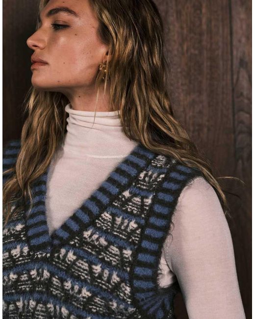 Object Black Stripe Patterned Knitted Vest