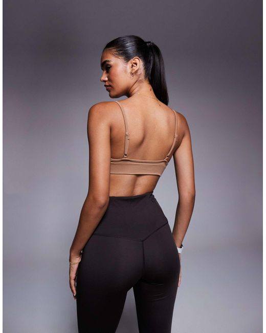 4505 Natural Intimate Seamless Active Light Support Sports Bra