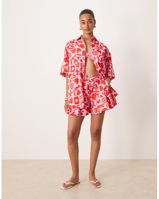 ASOS Red – kurzärmlige oversize-hemdbluse mit kunstprint, kombiteil
