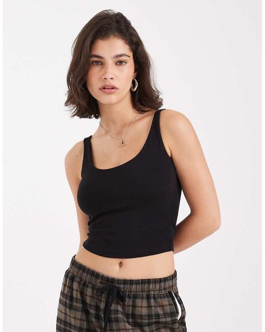 Canotta Corta Basic Nera Con Scollo Rotondo di New Look in Black