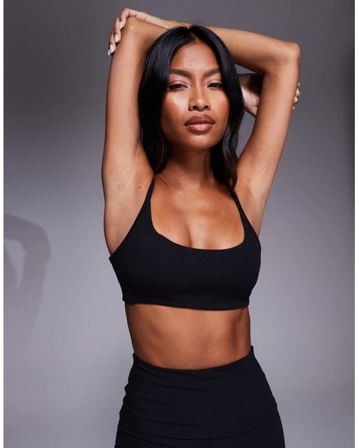 4505 Black Yoga Twist Back Light Support Sports Bra
