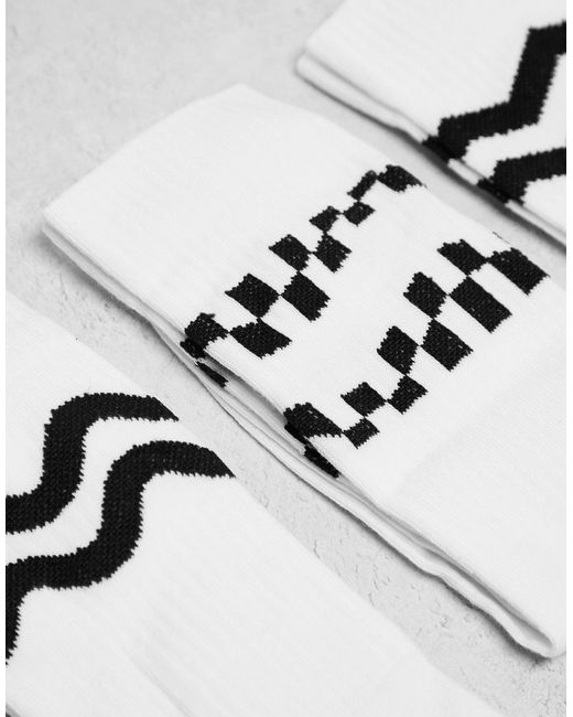 ASOS White 3 Pack Sock With wiggle Stripe Design for men