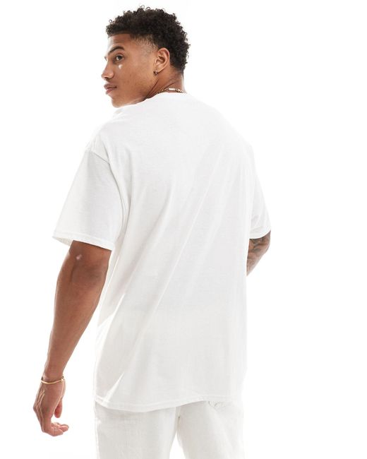 Camiseta blanca extragrande con estampado "malibu" en la parte delantera ASOS de hombre de color White