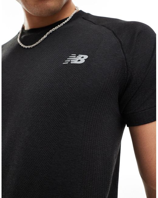 Camiseta negra knit New Balance de hombre de color Black