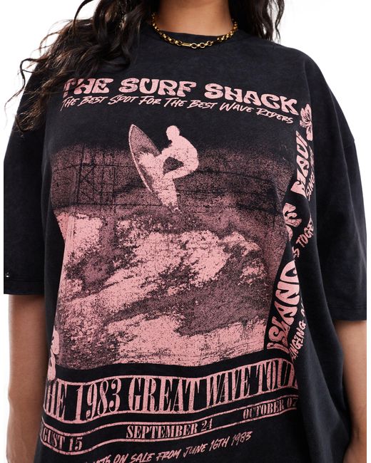 Camiseta gris extragrande con estampado gráfico "surf shack" ASOS de color Black