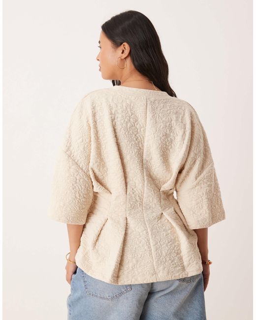 Asos design curve - top à manches courtes en jacquard à fleurs - crème ASOS en coloris Natural