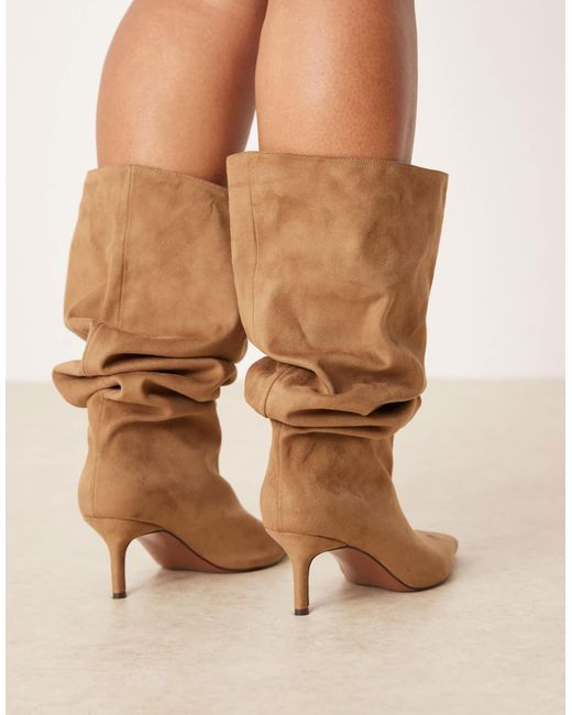 ASOS Blue Curve – cydney – lässige, kniehohe schlupfstiefel aus wildlederimitat