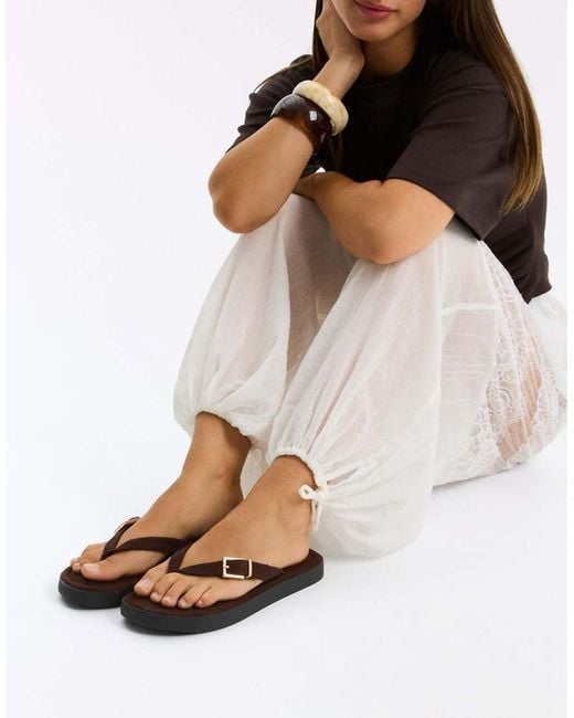 Bershka White Flat Thong Sandals With Buckle