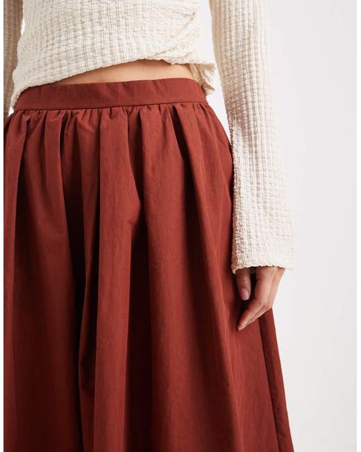 ASOS Midi-Rok Met Volumineus Detail in het Red