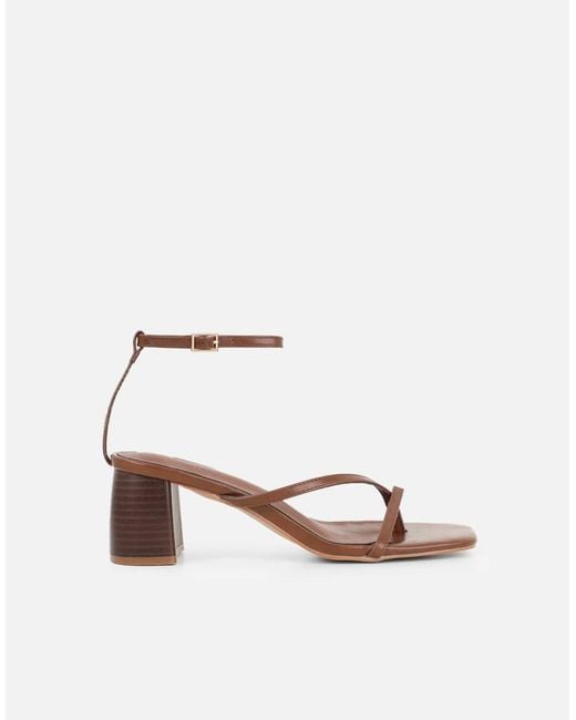 SIMMI Natural Mandy Toe Thong Block Heeled Sandals