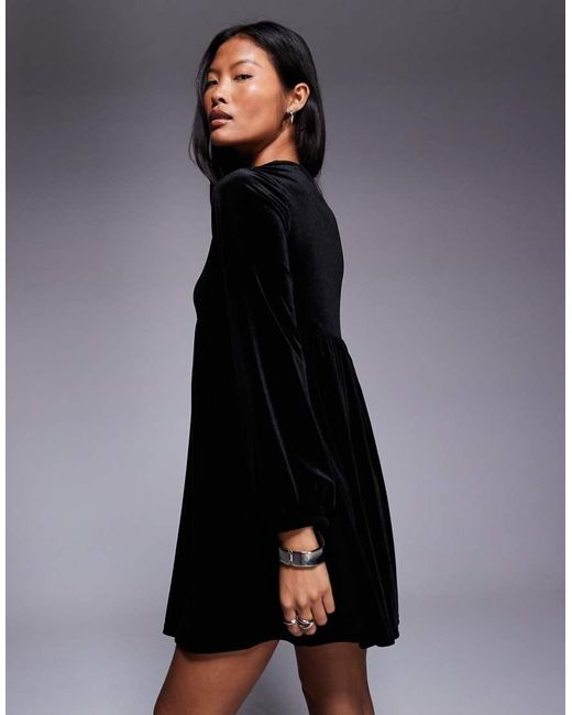 New Look Aangerimpelde Fluwelen Mini-Jurk in het Black