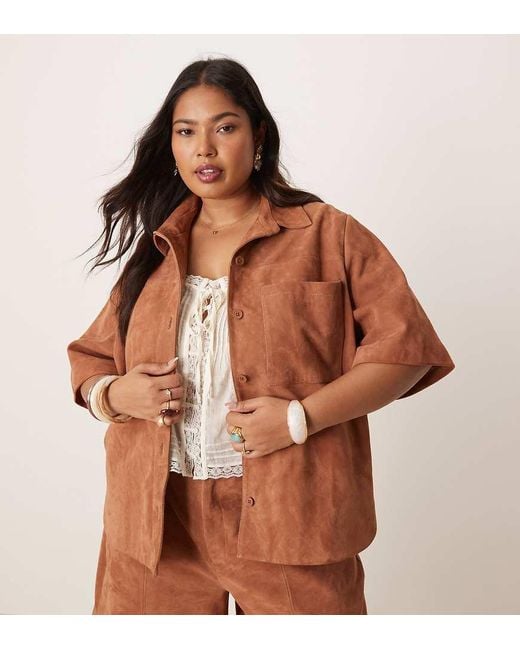 ASOS Curve in het Brown